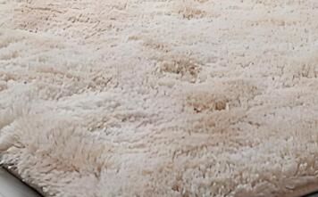 在使用地毯的時候，應(yīng)注意什么呢？